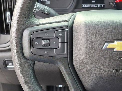 Used 2025 Chevrolet Silverado 1500 Custom image 20