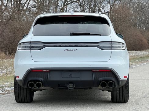 Certified 2025 Porsche Macan Turbo image 8