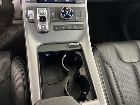Certified 2025 Hyundai Palisade Calligraphy AWD/4WD image 33