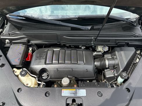 Used 2011 GMC Acadia SLE FWD image 19