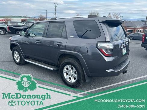 Used 2021 Toyota 4Runner SR5 Premium w/ Moonroof Package AWD/4WD image 2