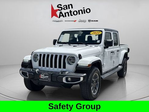 Used 2021 Jeep Gladiator Overland AWD/4WD image 6