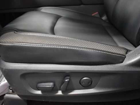 Certified 2024 Nissan Pathfinder SL AWD/4WD image 16