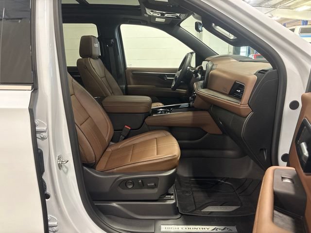 Used 2026 Chevrolet Tahoe High Country w/ Sun And Tow Package AWD/4WD image 61