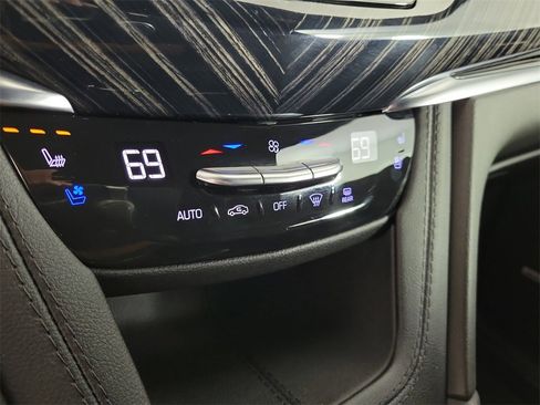 Certified 2024 Cadillac XT6 Premium Luxury w/ Technology Package image 29