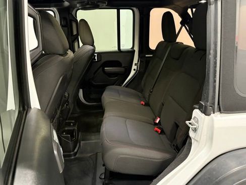 Used 2020 Jeep Wrangler Unlimited Rubicon image 35