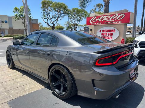 Used 2019 Dodge Charger R/T RWD image 7