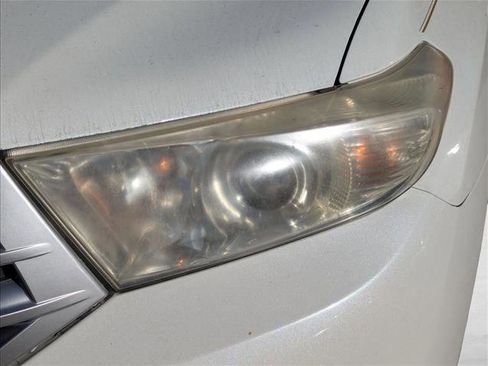 Used 2013 Toyota Highlander Plus image 6