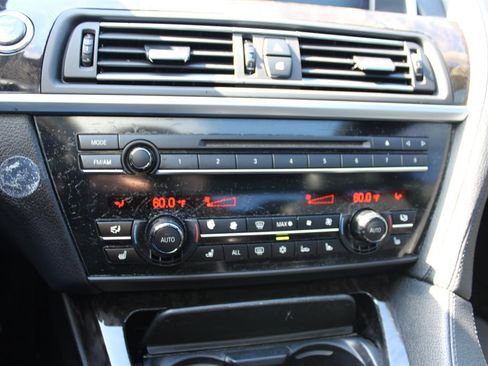 Used 2012 BMW 650i Coupe image 18