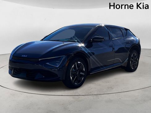 New 2025 Kia EV6 Wind image 7