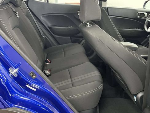 Used 2021 Hyundai Venue SEL FWD image 22