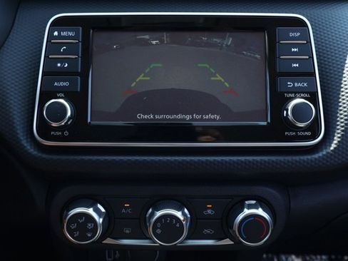 New 2025 Nissan Kicks Play S image 30