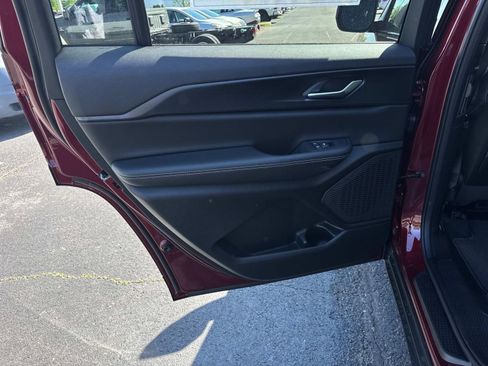 New 2026 Jeep Grand Cherokee L Laredo AWD/4WD image 15