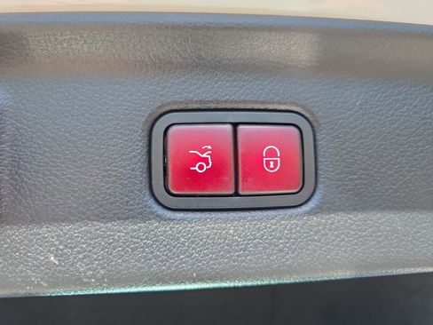 Certified 2025 Mercedes-Benz S 580e 4MATIC Sedan image 13