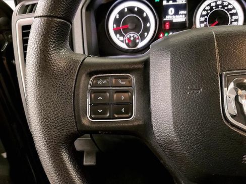 Used 2015 RAM 1500 Express AWD/4WD image 18