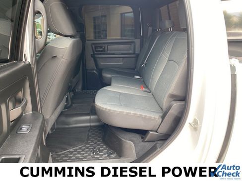 Used 2024 RAM 2500 Tradesman w/ Chrome Appearance Group image 18