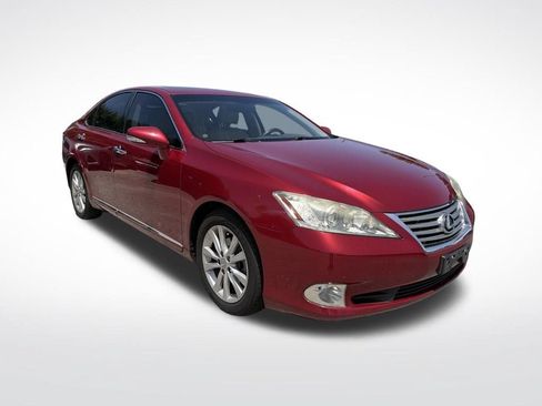 Used 2011 Lexus ES 350 w/ Preferred Accessory Package FWD image 3