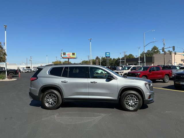 Used 2026 GMC Acadia Elevation w/ Super Cruise Package AWD/4WD image 2
