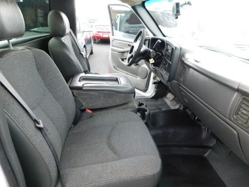 Used 2006 Chevrolet Silverado 1500 W/T image 14