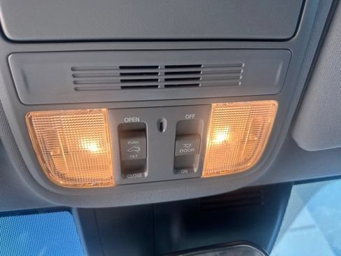 Certified 2021 Honda CR-V EX image 19
