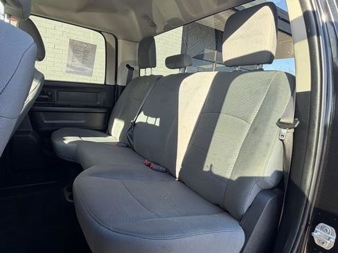 Used 2018 RAM 2500 Tradesman w/ Chrome Appearance Group image 25