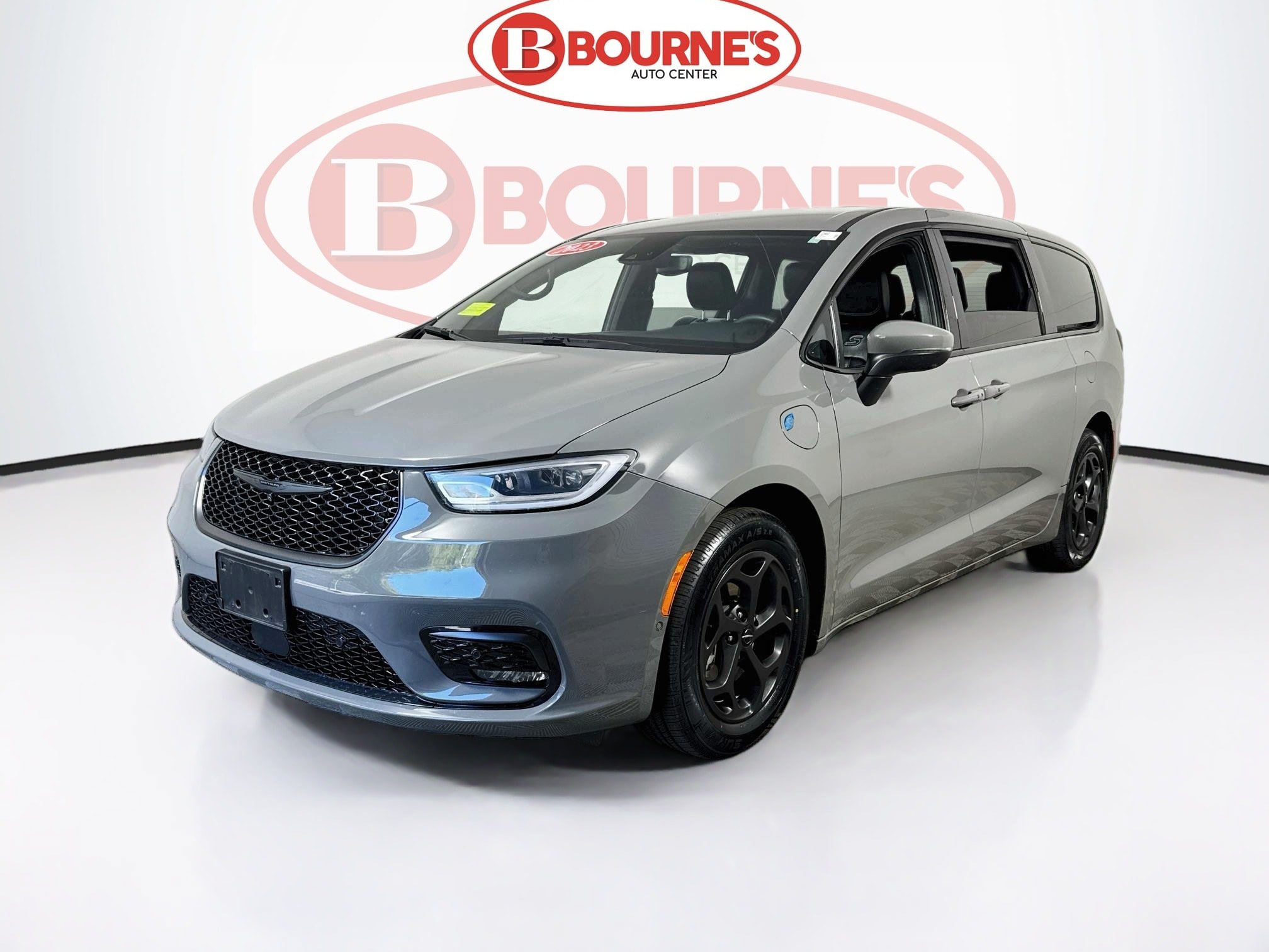 Used 2023 Chrysler Pacifica Touring-L w/ S Appearance Package FWD image 5