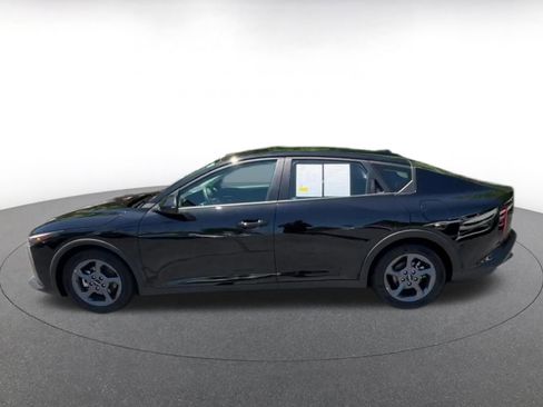 Used 2025 Kia K4 FWD image 8