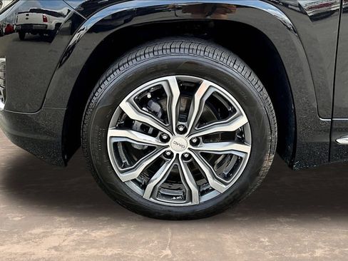 Used 2018 GMC Terrain Denali w/ Comfort Package AWD/4WD image 36