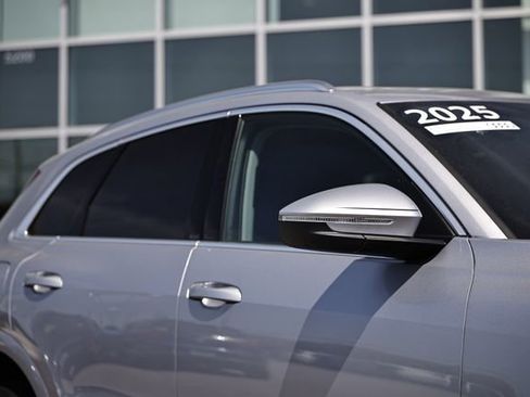 Certified 2025 Audi Q5 Premium Plus w/ Premium Plus image 3