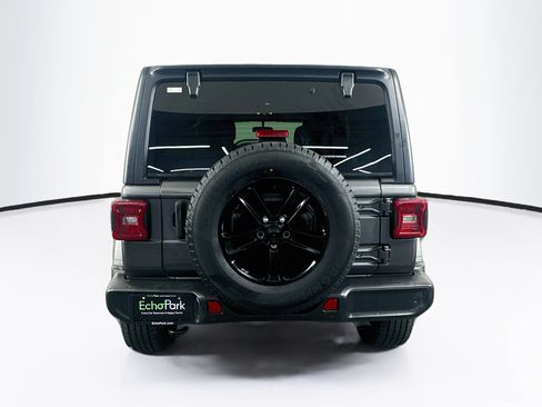 Used 2022 Jeep Wrangler Unlimited Sport AWD/4WD image 7