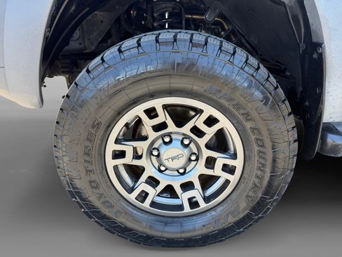 Used 2003 Toyota 4Runner 4WD image 9