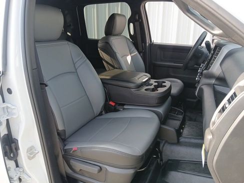 New 2026 RAM 4500 Tradesman w/ Chrome Appearance Group image 32