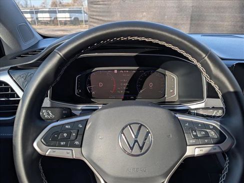 Certified 2025 Volkswagen Taos SEL image 36