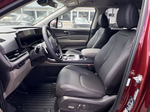 New 2026 Kia Carnival EX FWD image 18