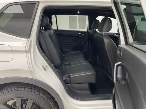 Used 2021 Volkswagen Tiguan SE R-Line w/ 3rd Row Seat Package AWD/4WD image 10
