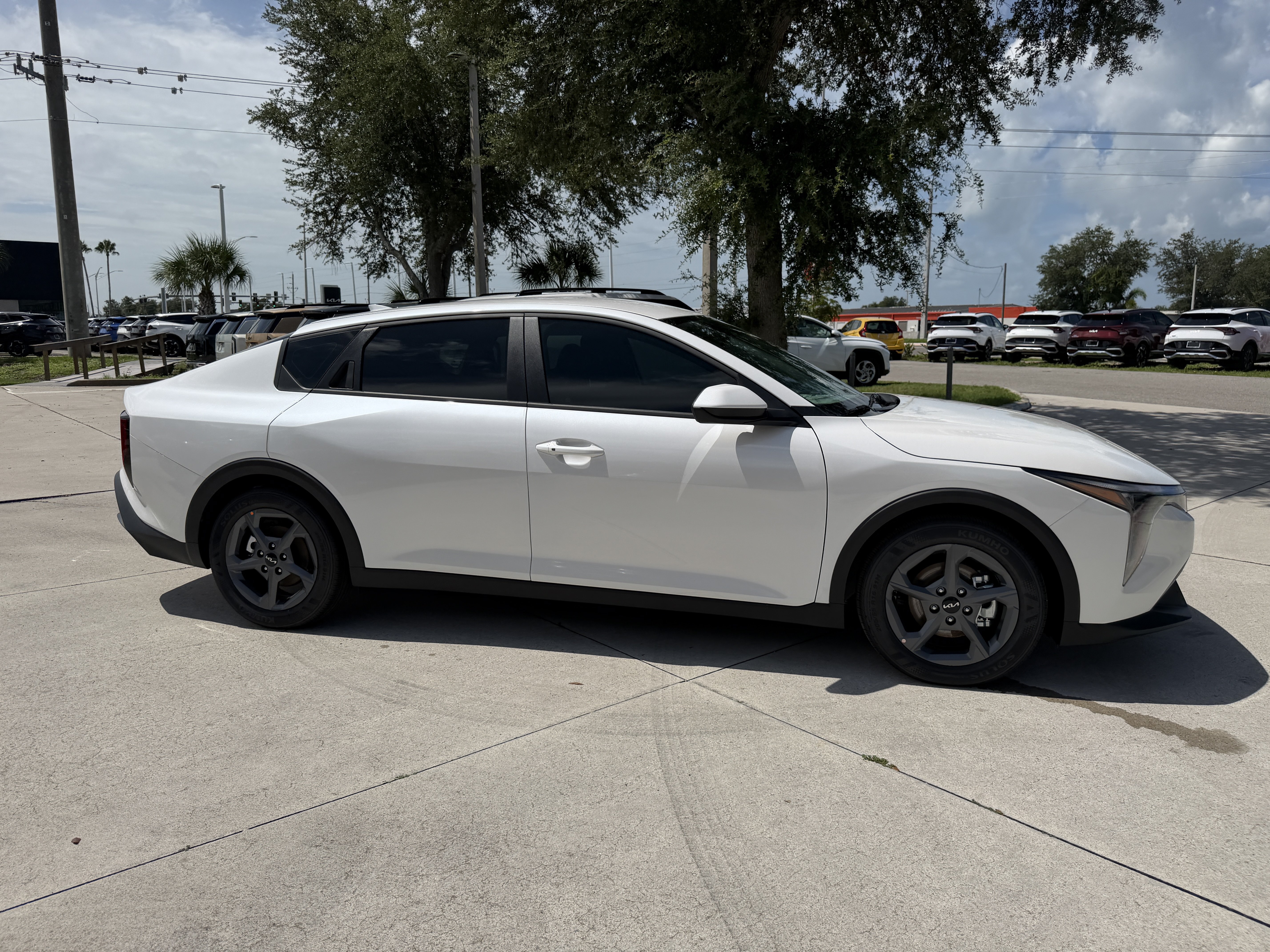 New 2026 Kia K4 FWD image 2