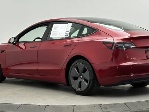 Used 2021 Tesla Model 3 Standard Range Plus image 8