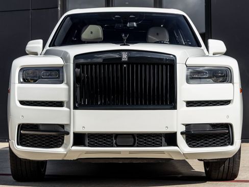 Used 2019 Rolls-Royce Cullinan image 7