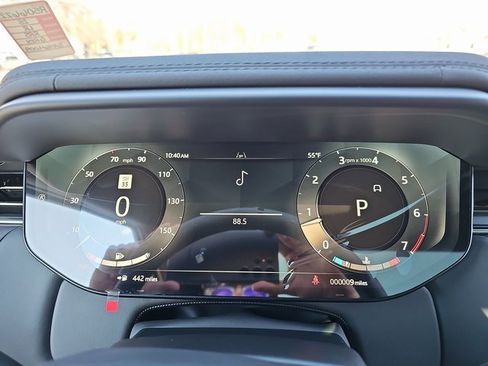 Certified 2025 Land Rover Range Rover Sport image 19