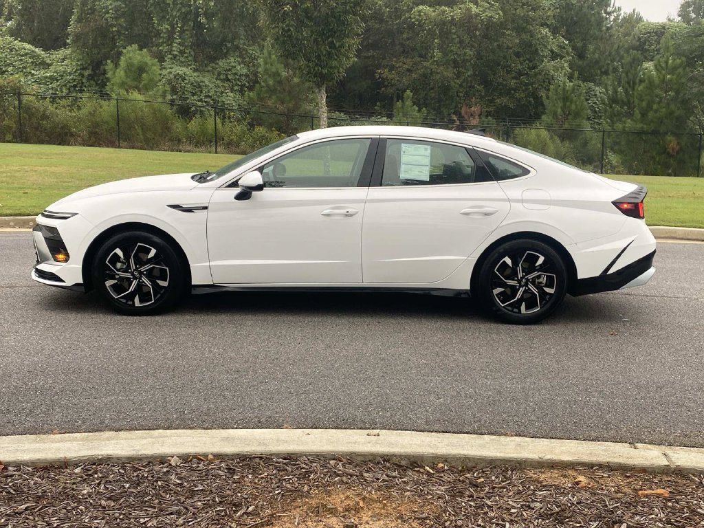 Used 2025 Hyundai Sonata SEL FWD image 7