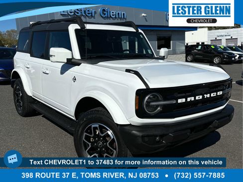 Used 2023 Ford Bronco Outer Banks AWD/4WD image 1