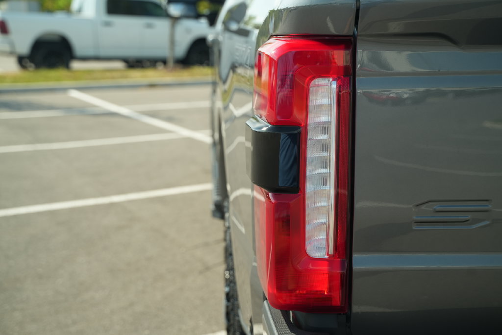 Used 2025 Ford F250 Lariat w/ Black Appearance Package AWD/4WD image 48