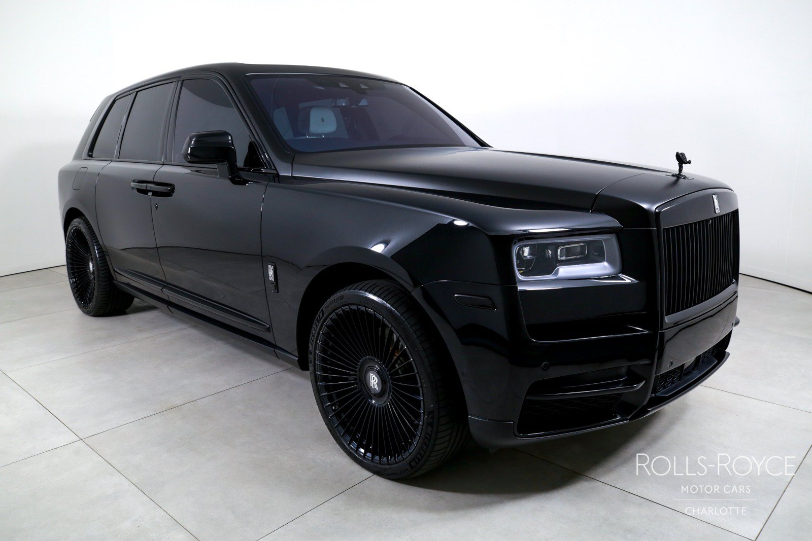 Used 2023 Rolls-Royce Cullinan w/ Cullinan Package AWD/4WD image 5