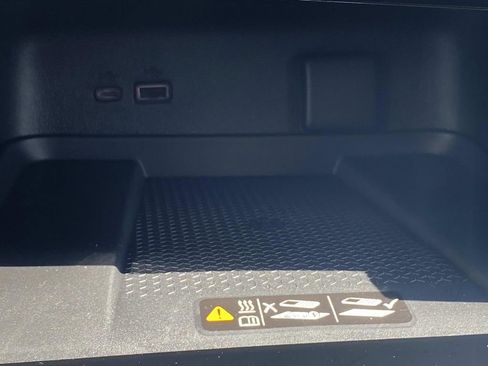 New 2026 Chevrolet Traverse LT w/ LPO, Floor Liner Package image 23