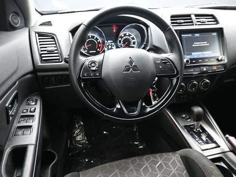 Used 2024 Mitsubishi Outlander Sport LE AWD/4WD image 13