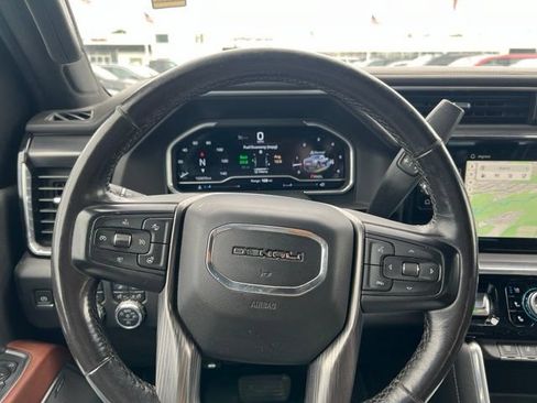 Used 2024 GMC Sierra 3500 Denali Ultimate AWD/4WD image 26