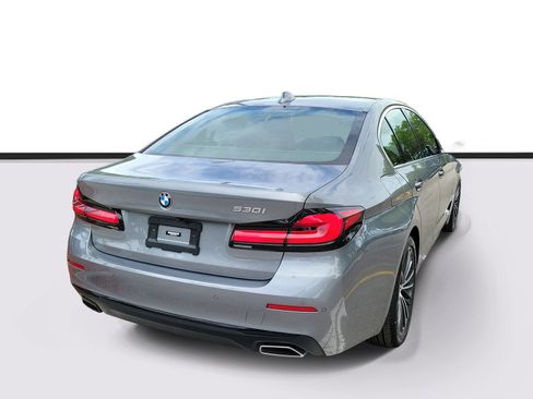 Used 2023 BMW 530i w/ Premium Package RWD image 4