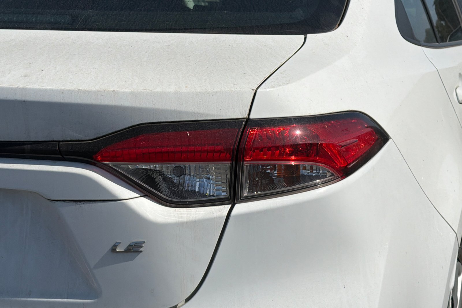 Used 2020 Toyota Corolla LE FWD image 39