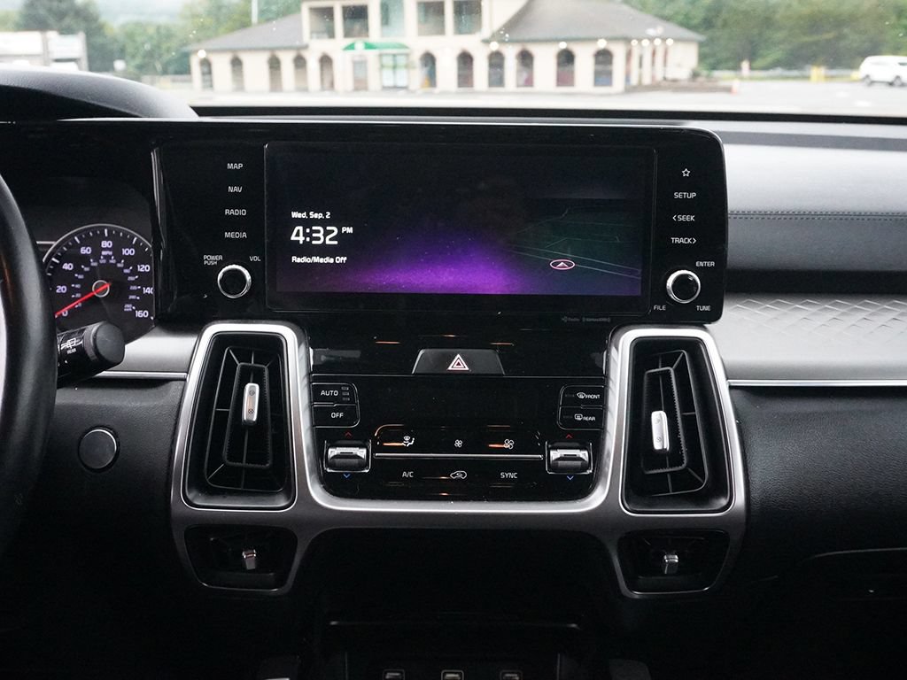 Used 2022 Kia Sorento S FWD image 48