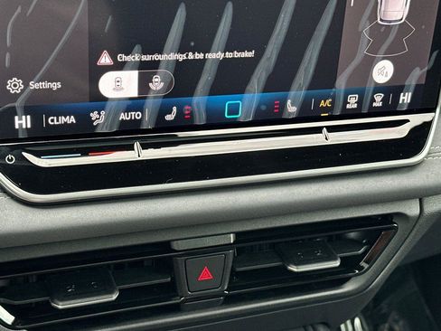 New 2026 Volkswagen Tiguan SE R-Line image 19